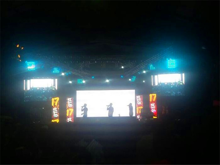 Papan Video LED Penyewaan P5 Luaran Giant Untuk Acara Konsert Di Uganda